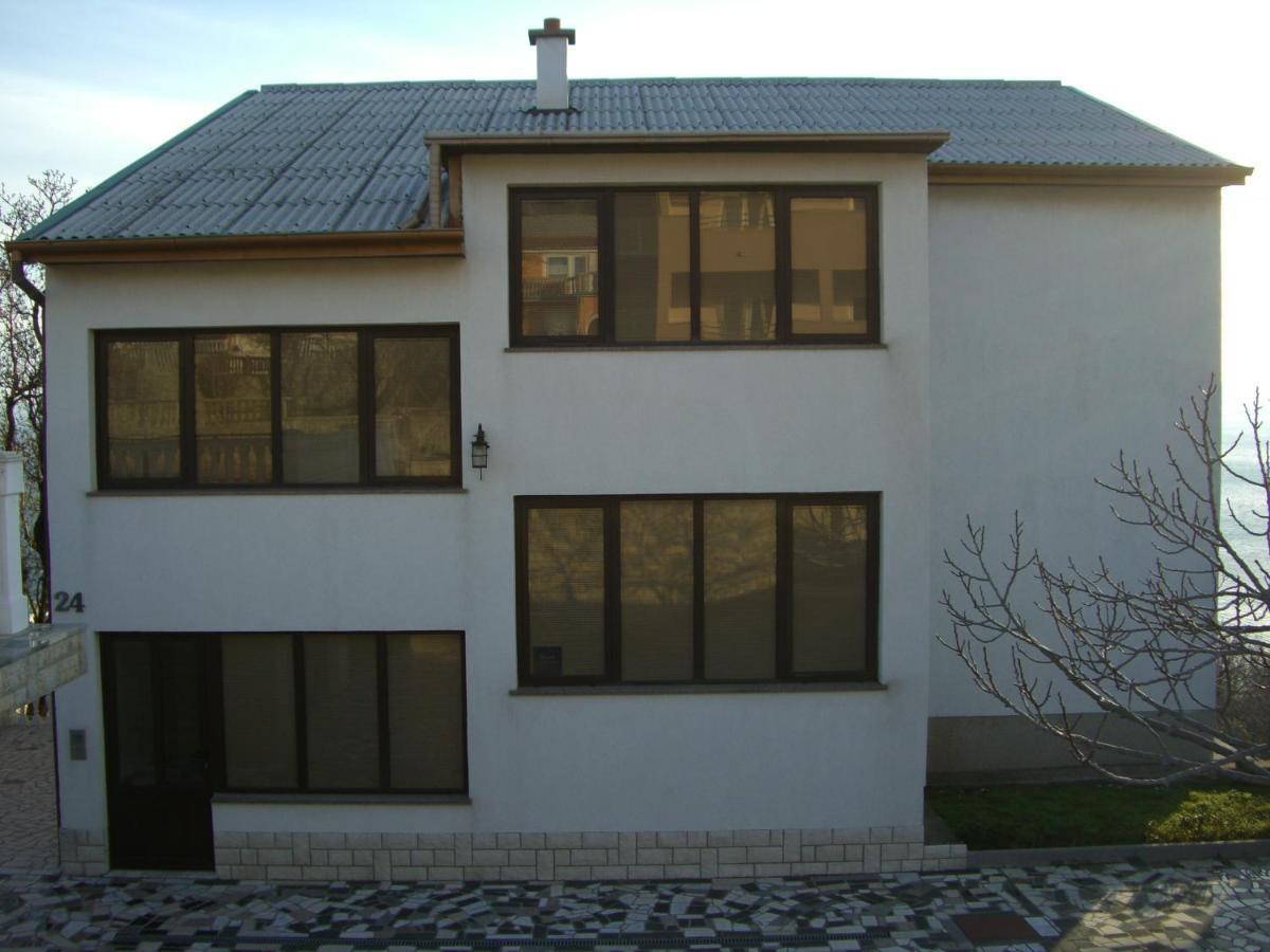 Apartment Ferias Senj  Esterno foto